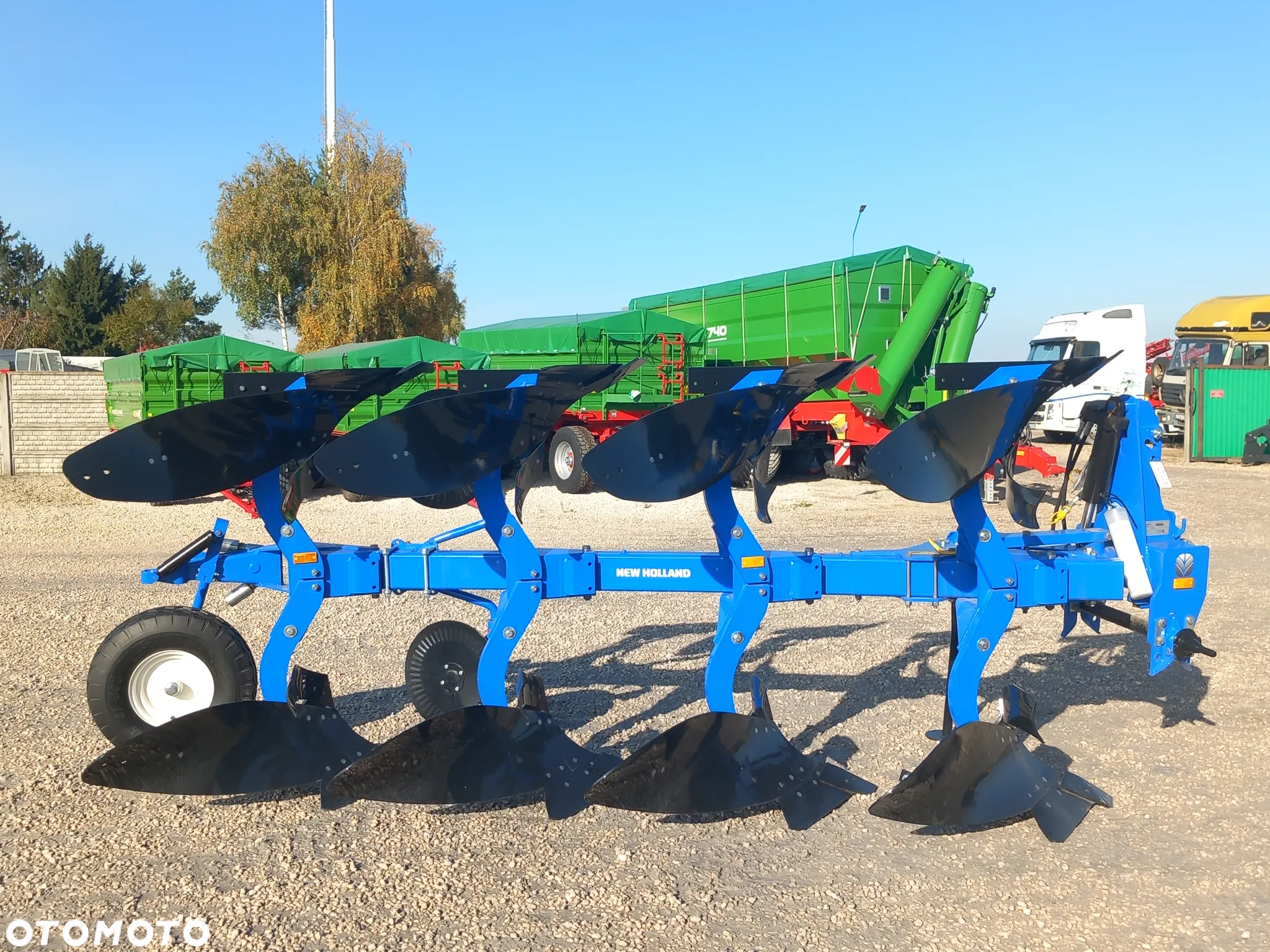 New Holland PLS4 - 4
