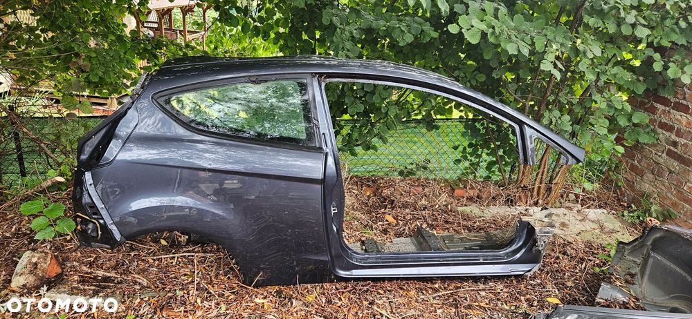 FORD FIESTA MK7 HB 3D 3 DRZWI Bok prawy Ćwiartka prawa Błotnik tył prawy Błotnik tylny prawy Próg Słupek szyby czołowej KOLOR S9 - 1