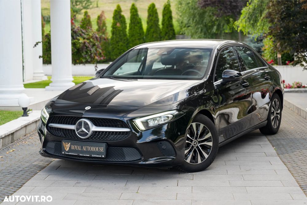 MERCEDES-BENZ A-Class 2022