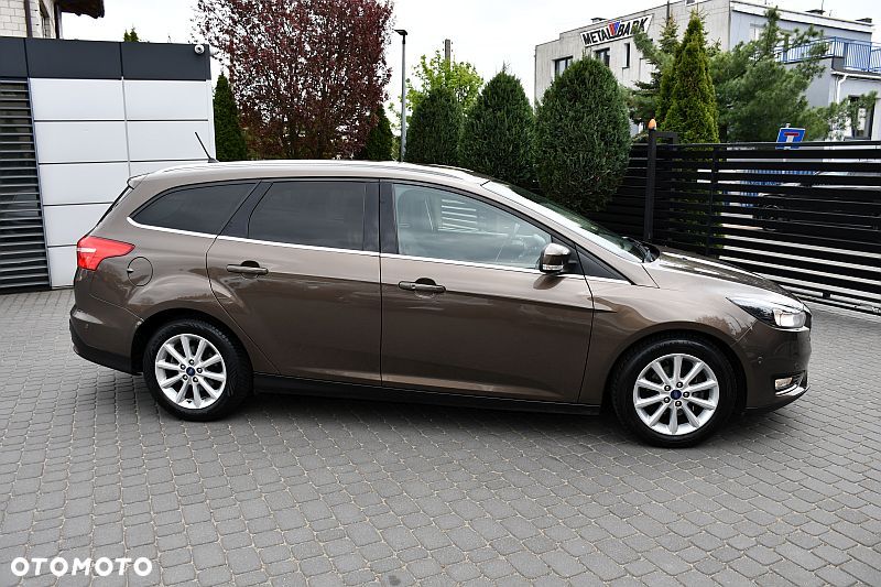 Ford Focus 1.5 EcoBlue Start-Stopp-System TITANIUM DESIGN - 28