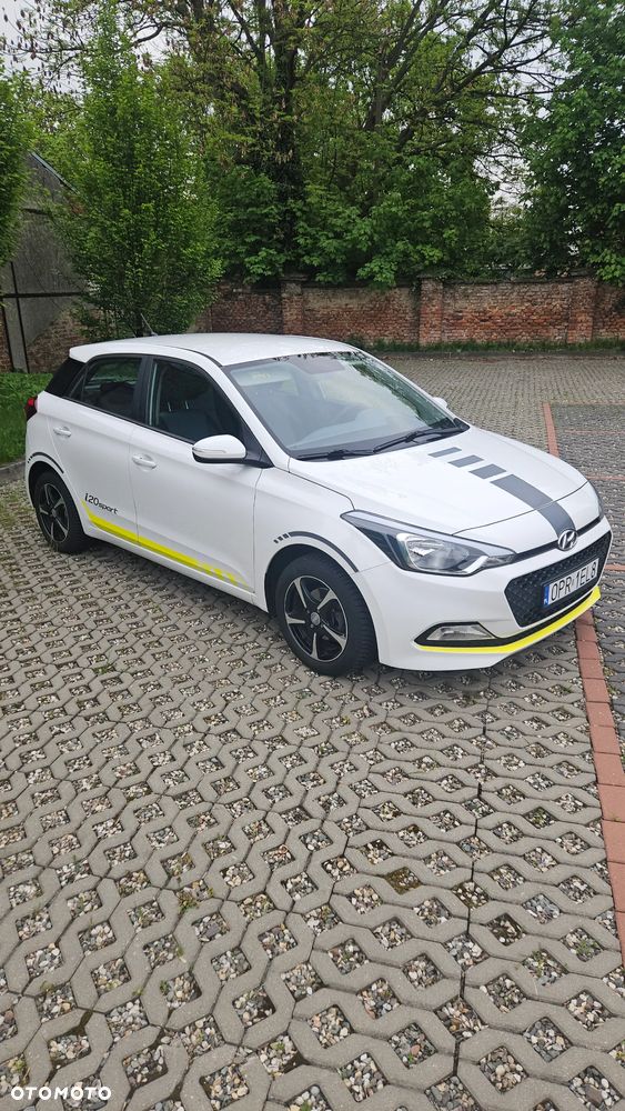 Hyundai i20 blue 1.2 YES Gold - 15