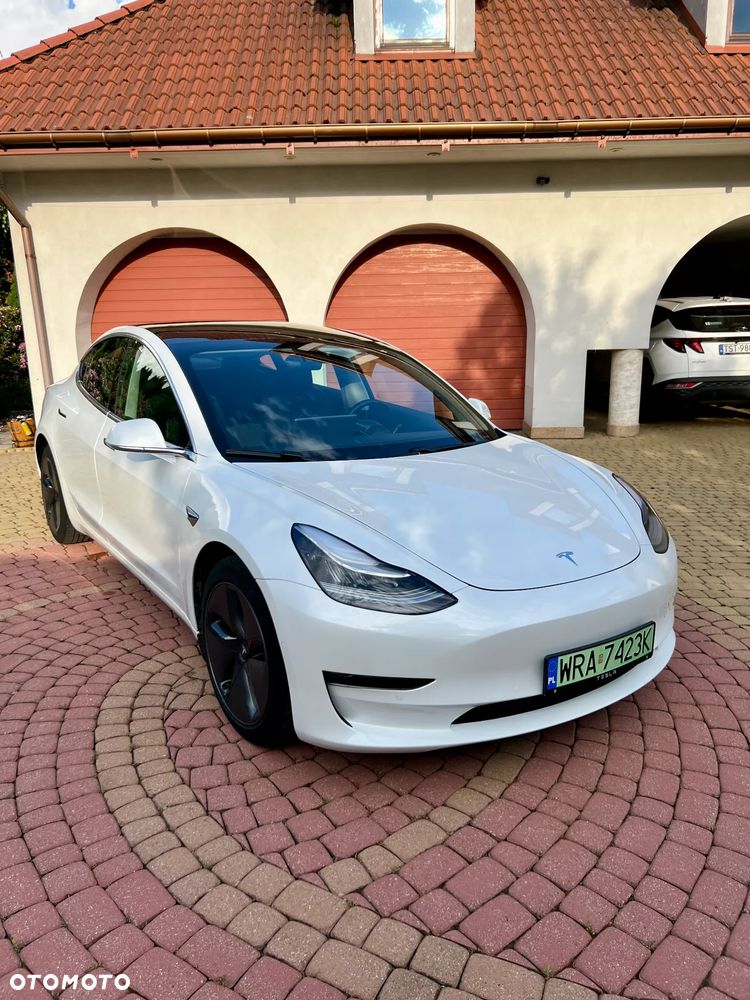 Tesla Model 3 - 2