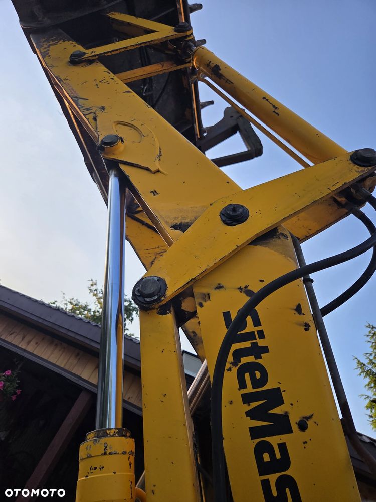 JCB 3CX - 18