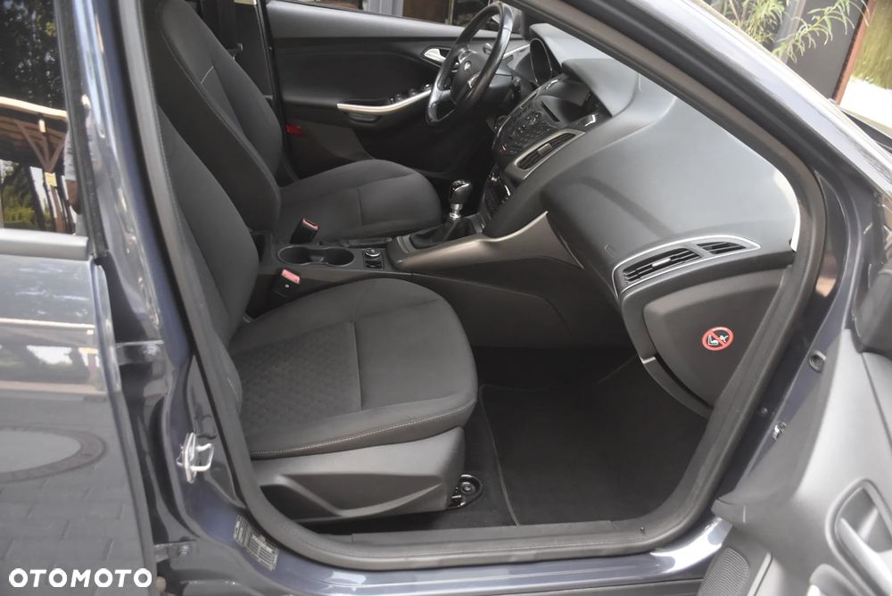 Ford Focus 1.6 TDCi DPF Trend - 6