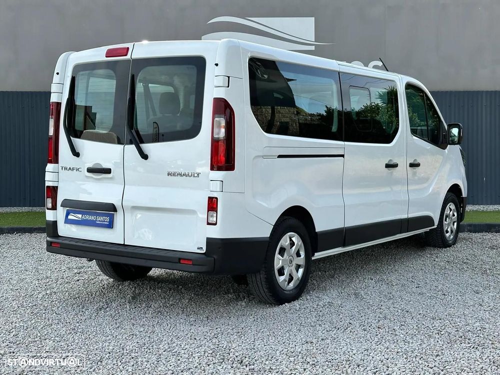 Renault Trafic 2.0 Blue dCi L2 Grand SpaceClass — fotografia 7