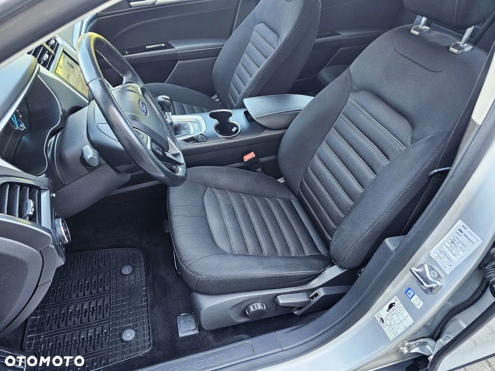 Ford Mondeo 2.0 TDCi Ambiente Plus - 11