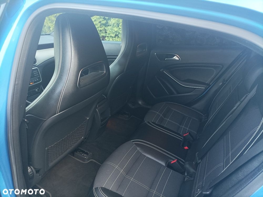 Mercedes-Benz GLA 200 7G-DCT Activity Edition - 5