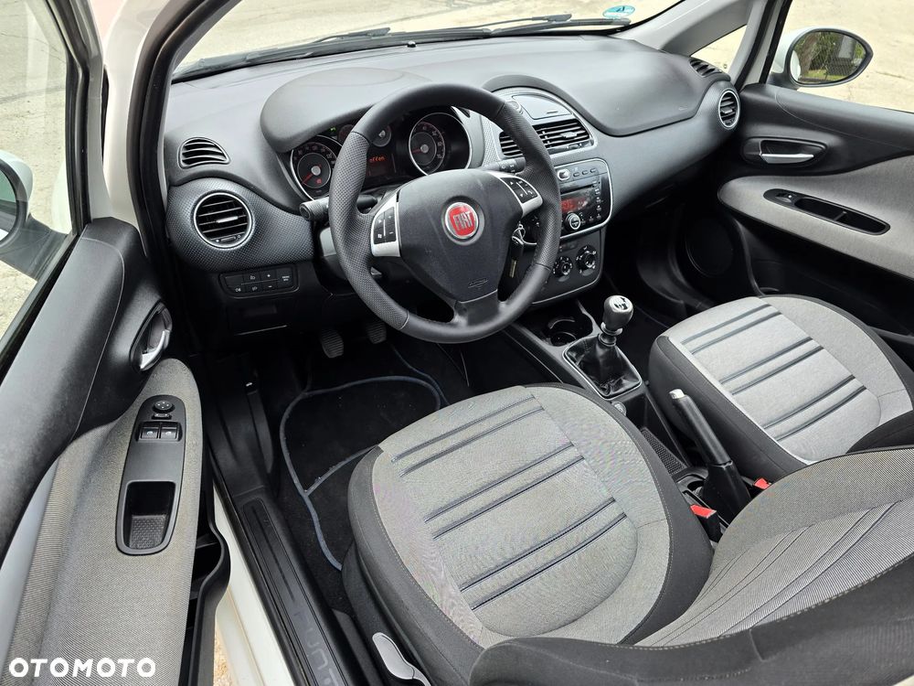 Fiat Punto Evo ver-1-4-16v-dynamic - 20