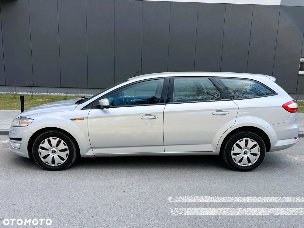 Ford Mondeo - 28