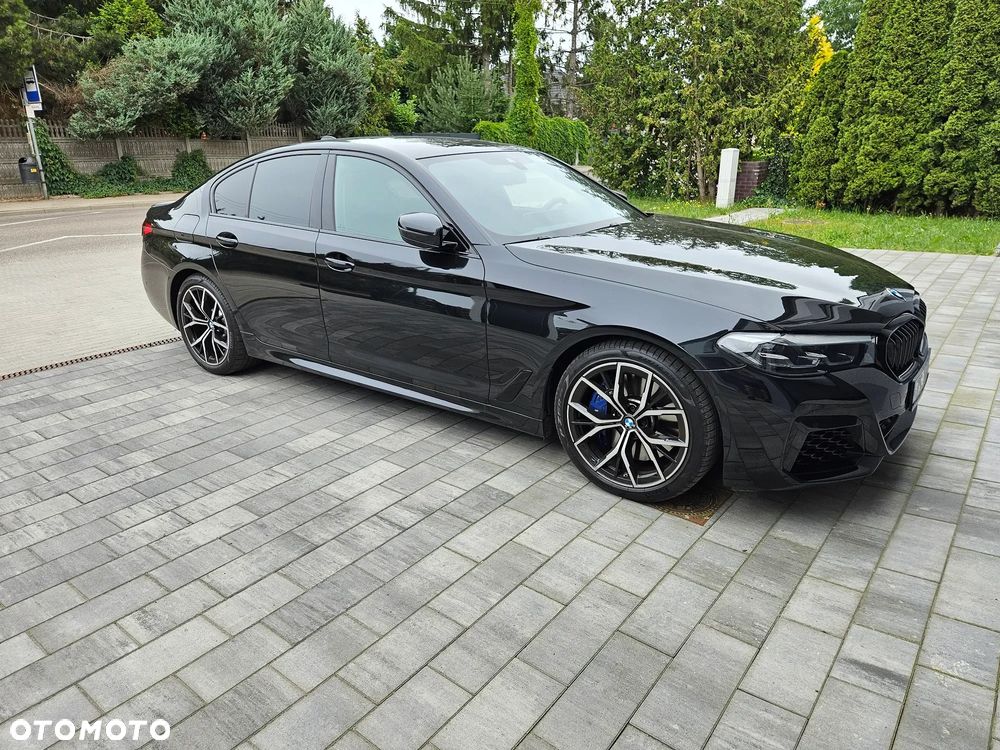 BMW Seria 5 M550i xDrive - 1