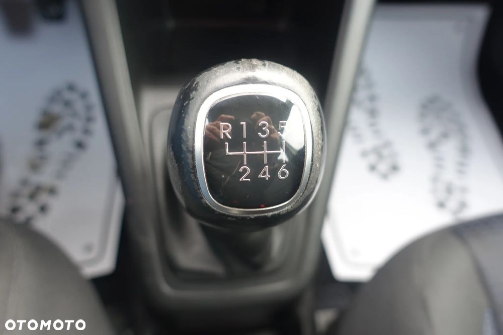 Hyundai ix20 1.6 Trend - 21