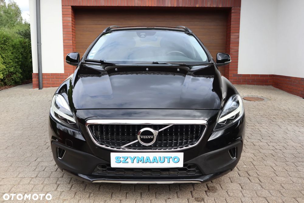 Volvo V40 Cross Country - 9