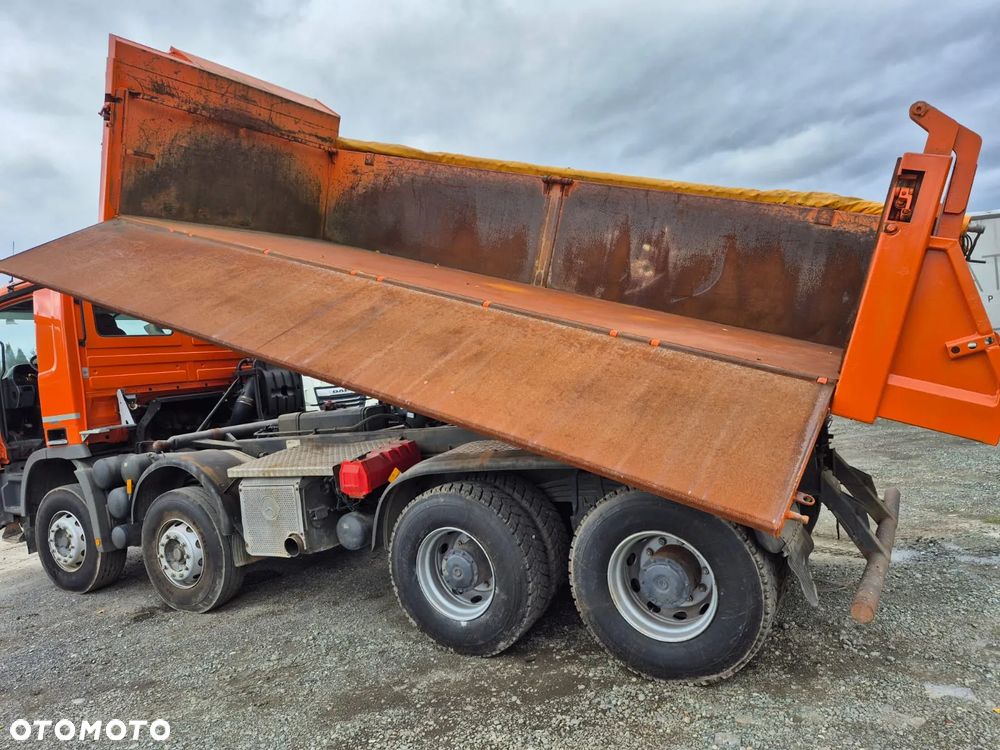 Mercedes-Benz Actros - 16