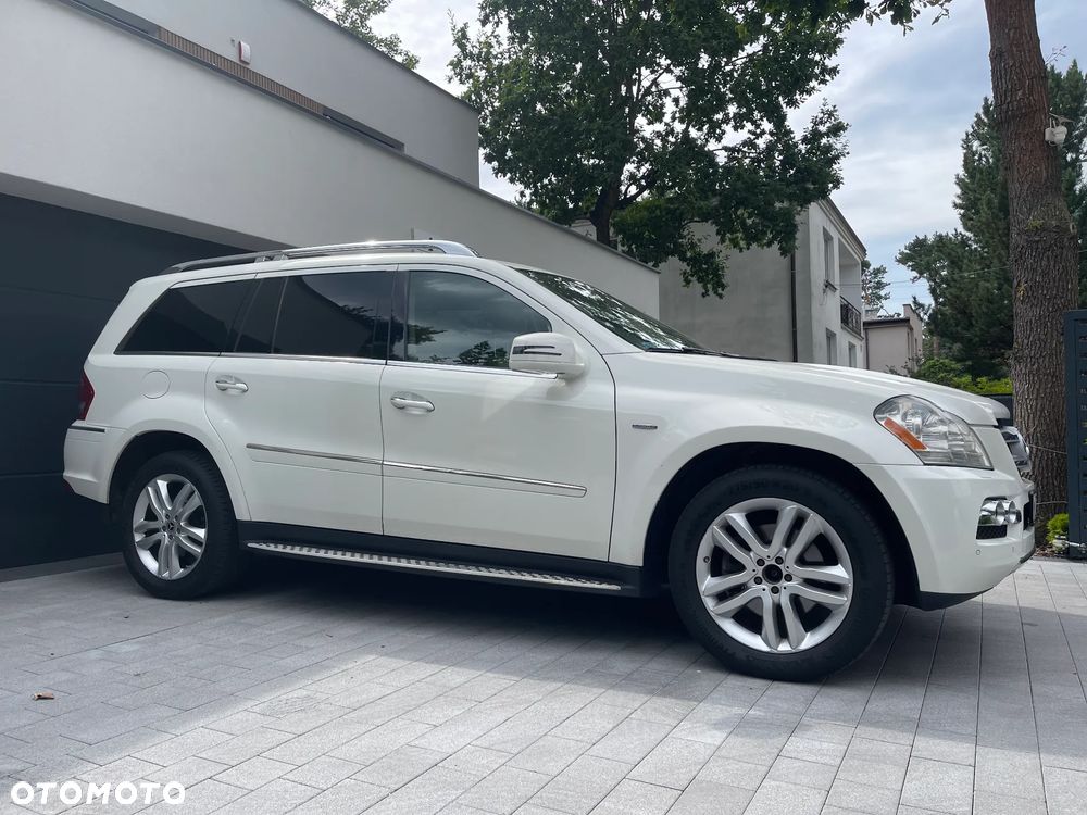 Mercedes-Benz GL - 9