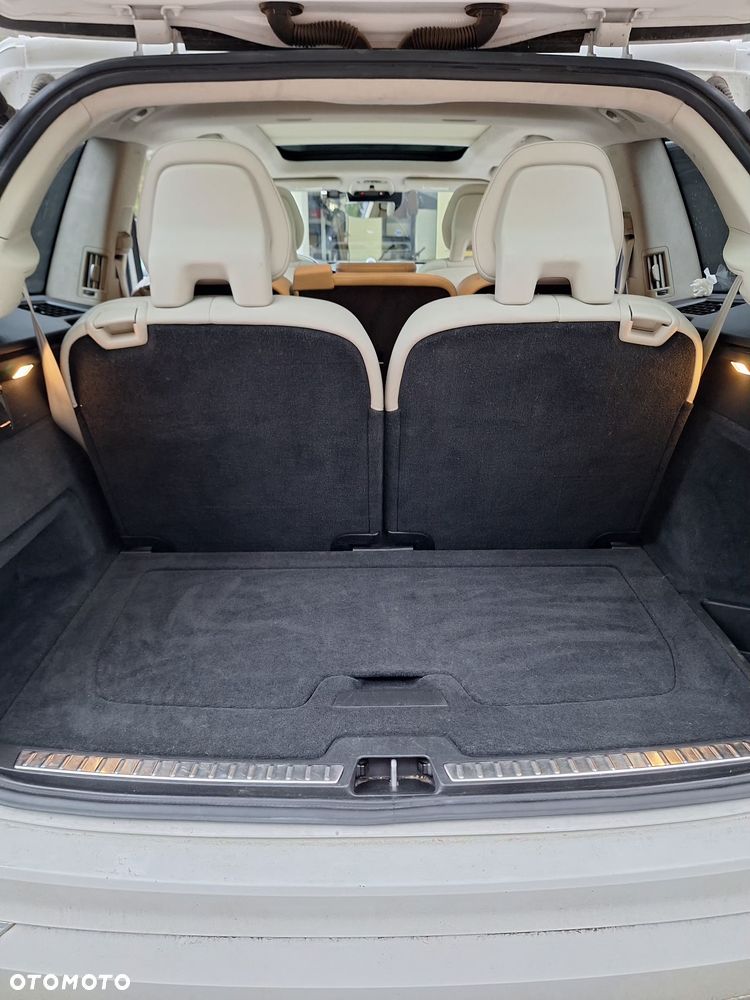 Volvo XC 90 T6 AWD Geartronic Inscription - 11