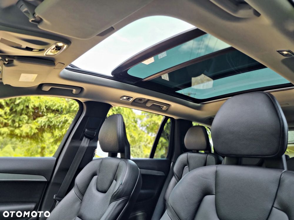 Volvo XC 90 B5 D AWD Geartronic Momentum Pro - 18