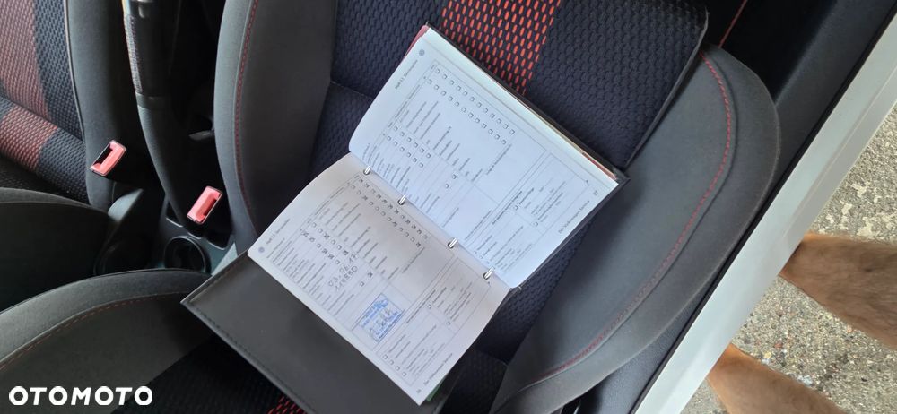 Volkswagen Polo 1.6 GT Rocket - 30