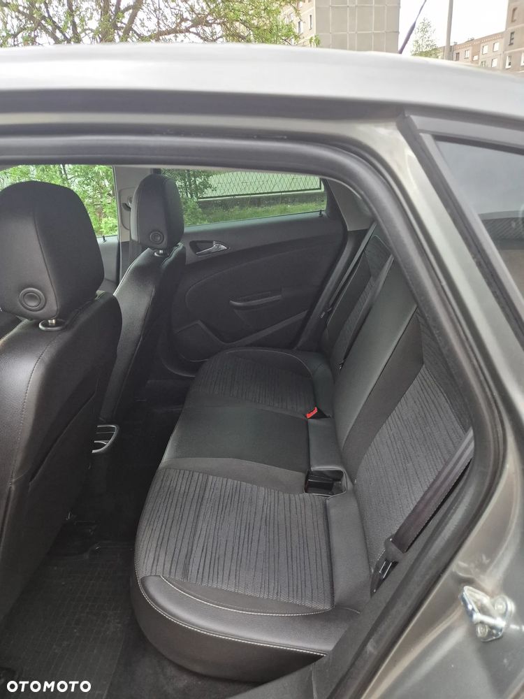 Opel Astra 1.6 Enjoy - 17
