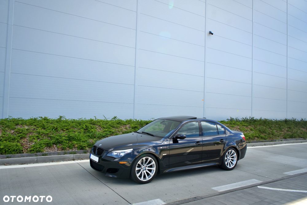 BMW M5 2008 photo 4