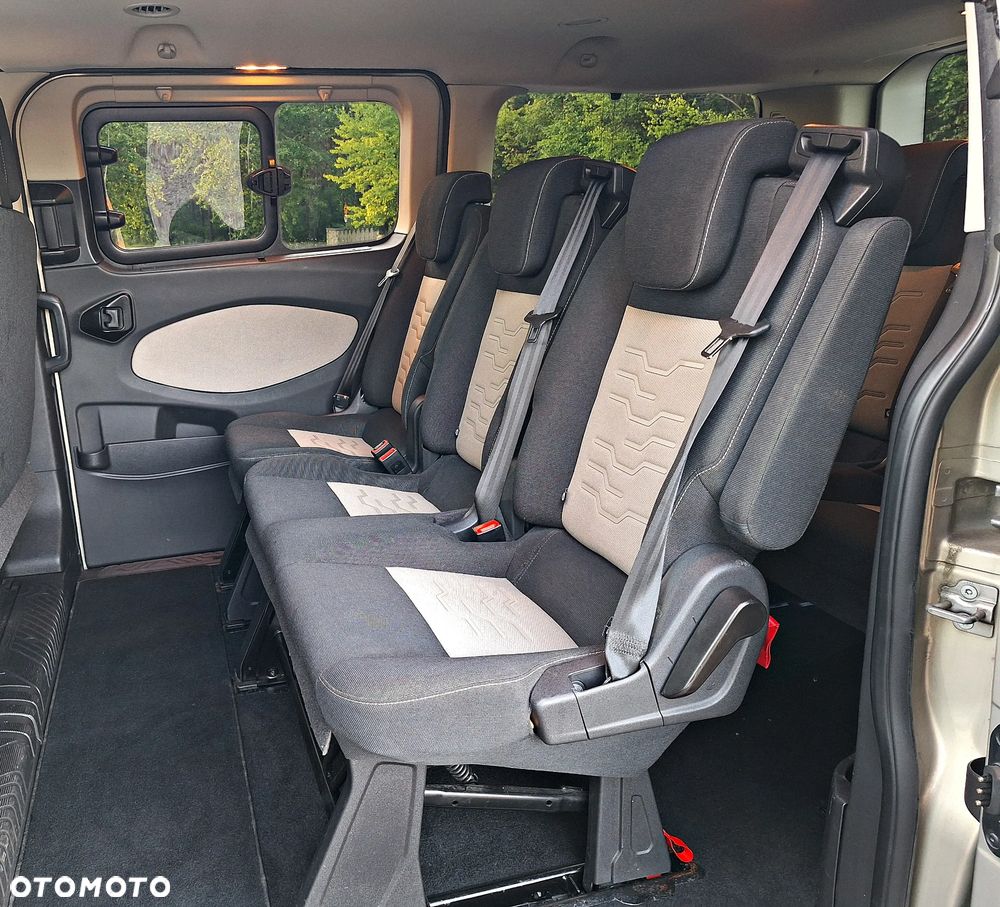 Ford Tourneo Custom 2.0 TDCi L1 Titanium - 17