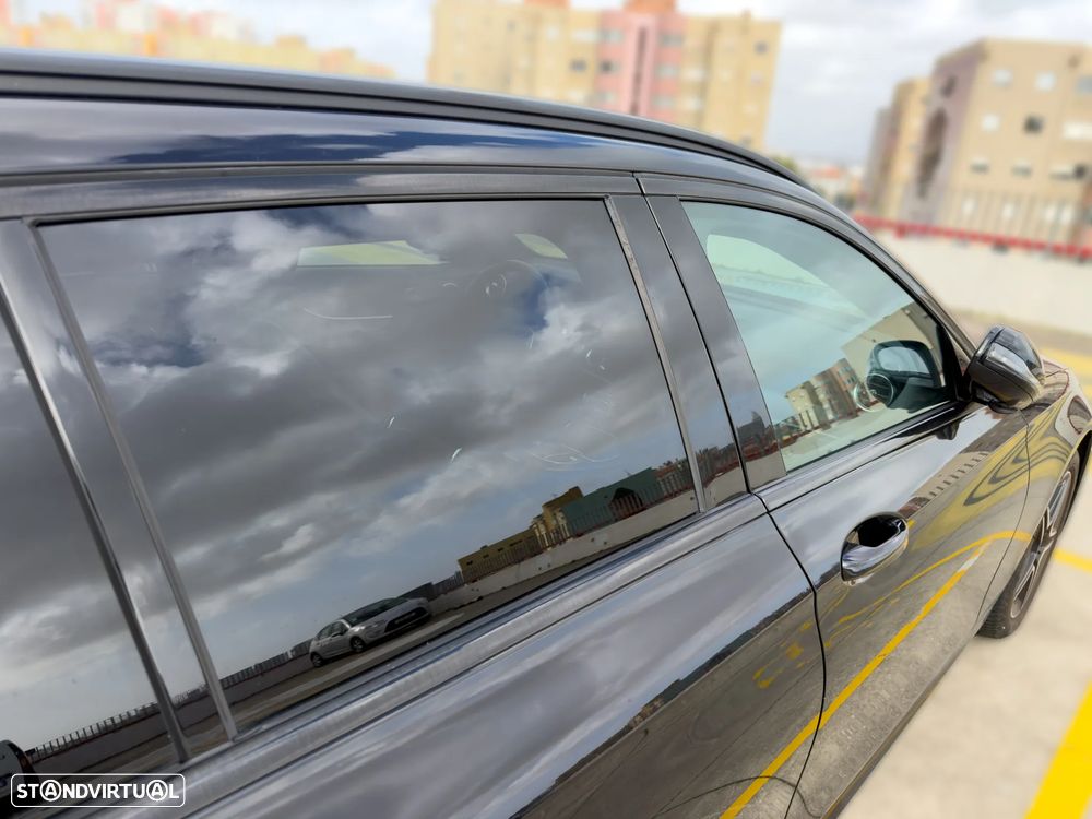 Mercedes-Benz E 300 - 11