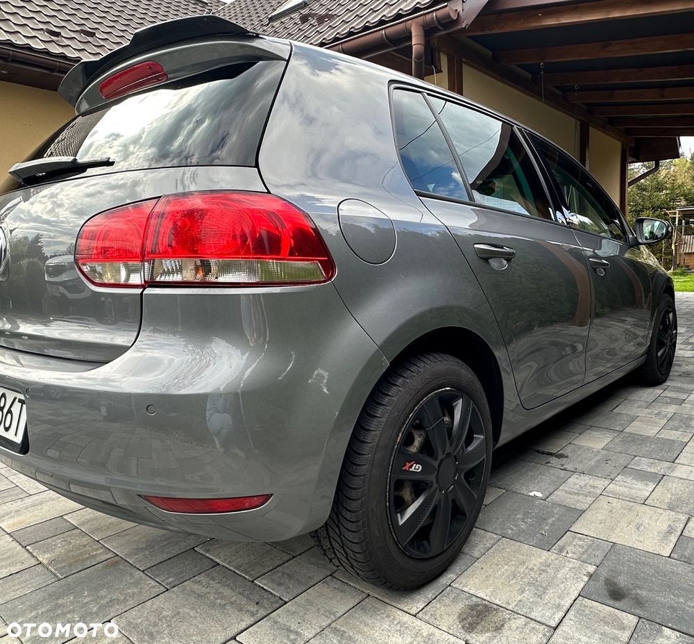 Volkswagen Golf 1.6 TDI Comfortline - 4
