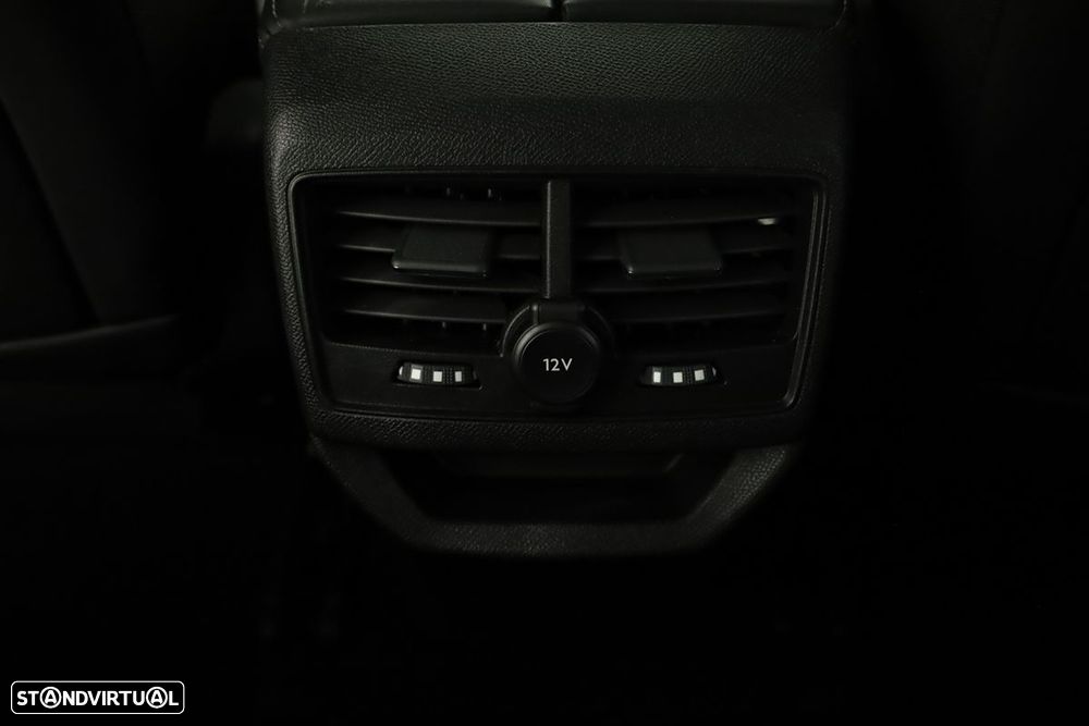 Peugeot 3008 1.5 BlueHDi Allure Pack EAT8 - 24