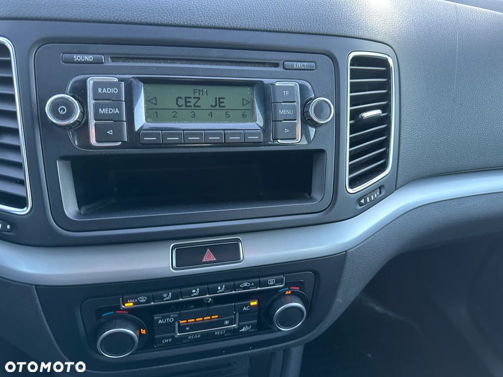 Volkswagen Sharan 2.0 TDI Blue Motion Style - 21