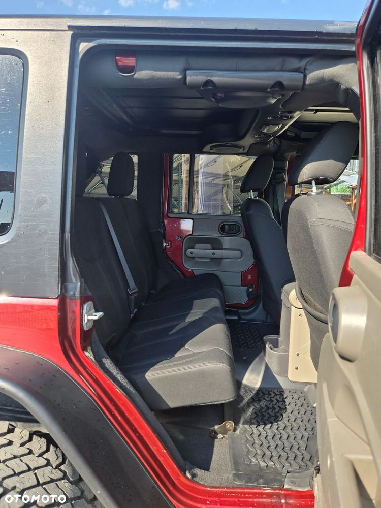 Jeep Wrangler Unlimited 3.8 Automatik Sahara - 24