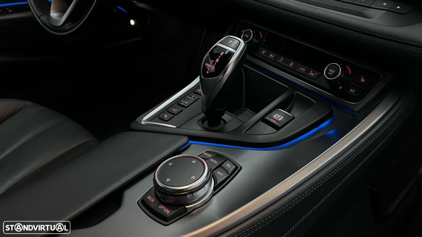 BMW i8 Standard - 25