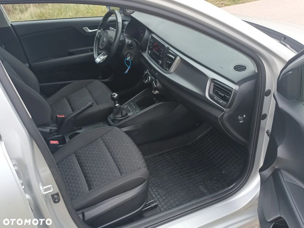 Kia Rio - 15