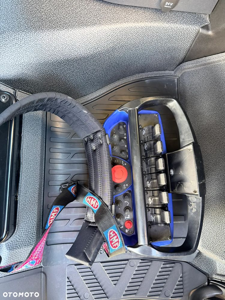 Mercedes-Benz ACTROS - 11