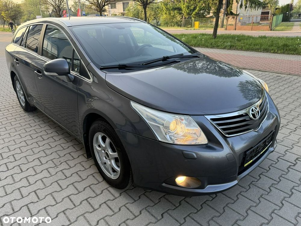 Toyota Avensis - 3