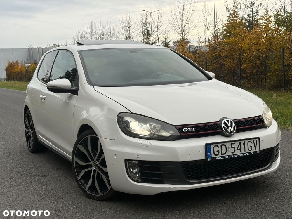 Volkswagen Golf VI 2.0 TSI GTI DSG - 2