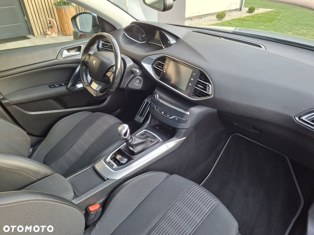 Peugeot 308 1.6 BlueHDi Allure S&S - 7