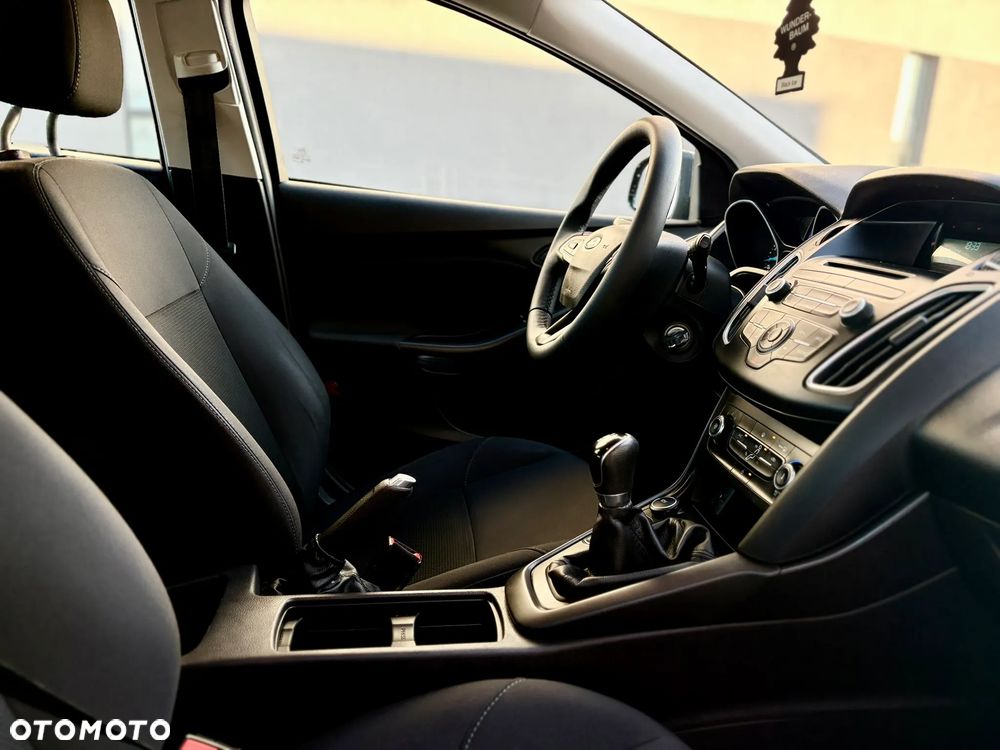 Ford Focus 1.0 EcoBoost 99g Titanium - 9