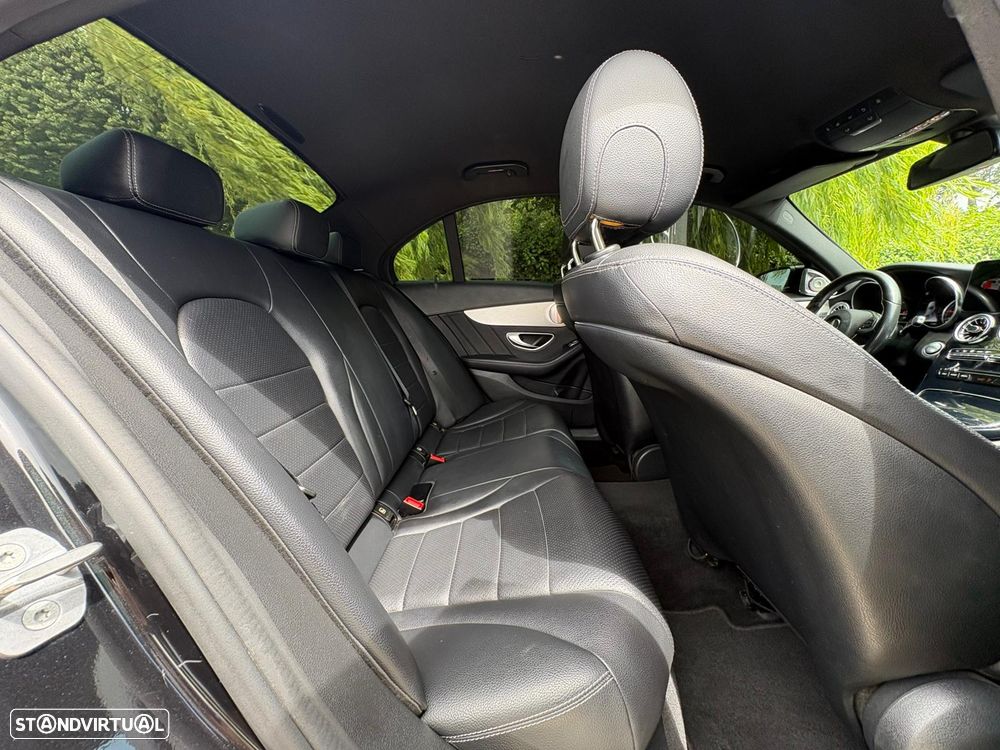 Mercedes-Benz C 300 h - 24