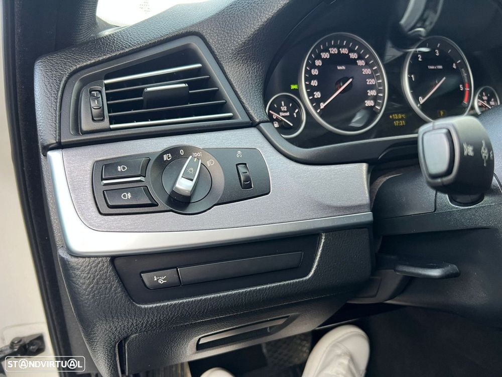 BMW 520 d Pack M Auto - 36