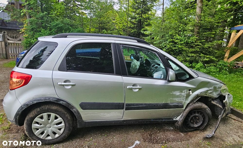 Suzuki SX4 1.6 VVT 4x4 Comfort - 9