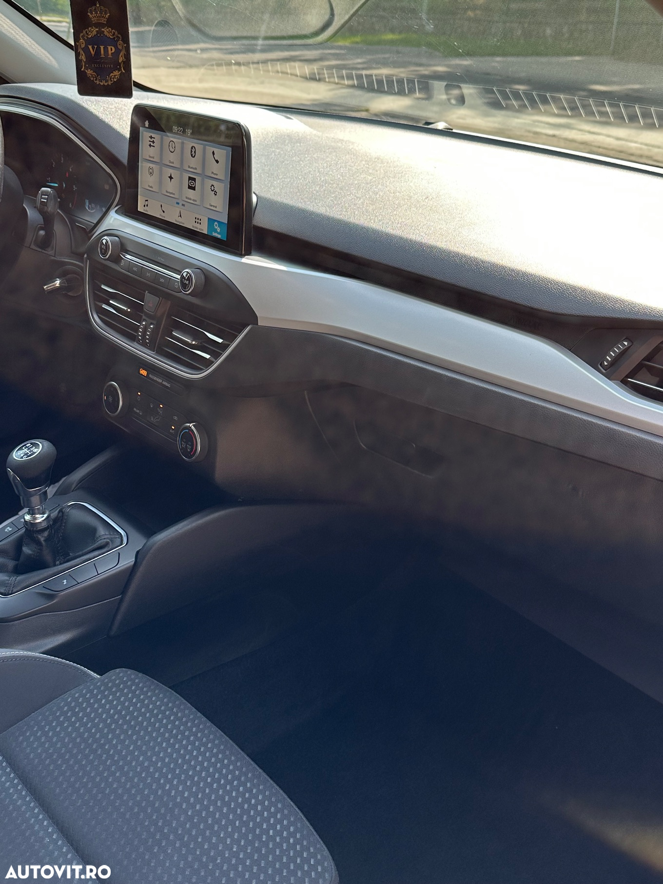 Ford Focus 1.5 EcoBlue Start-Stopp-System TITANIUM DESIGN - 19