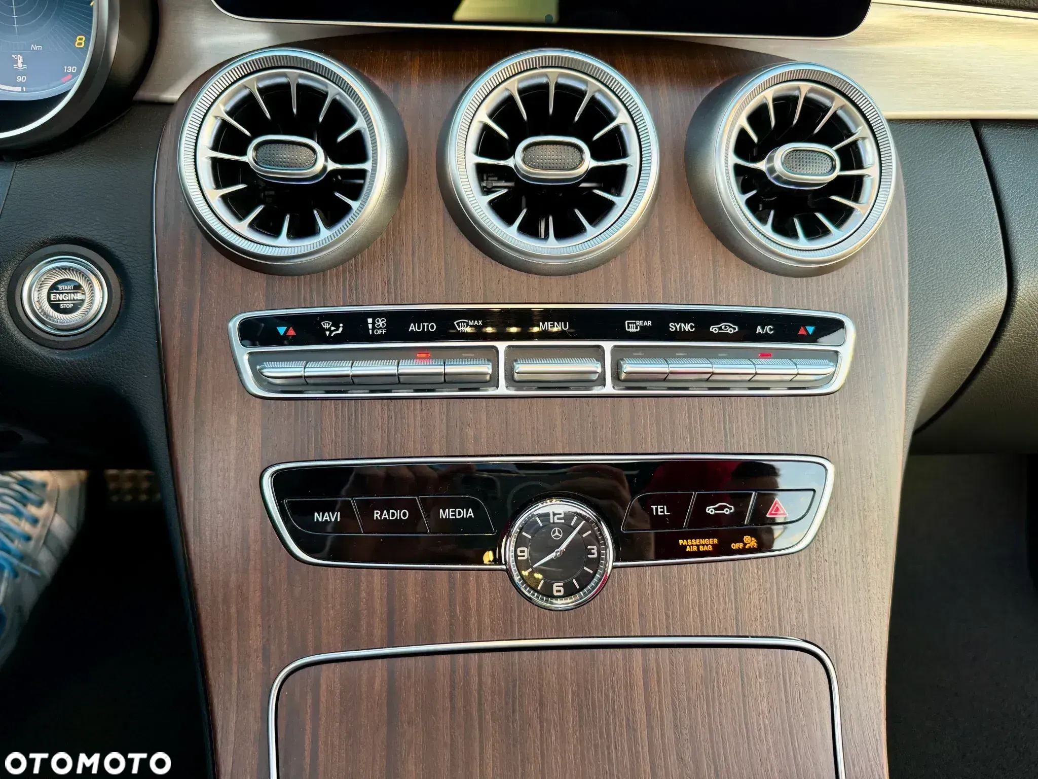 Mercedes-Benz Klasa C 300 9G-TRONIC - 28