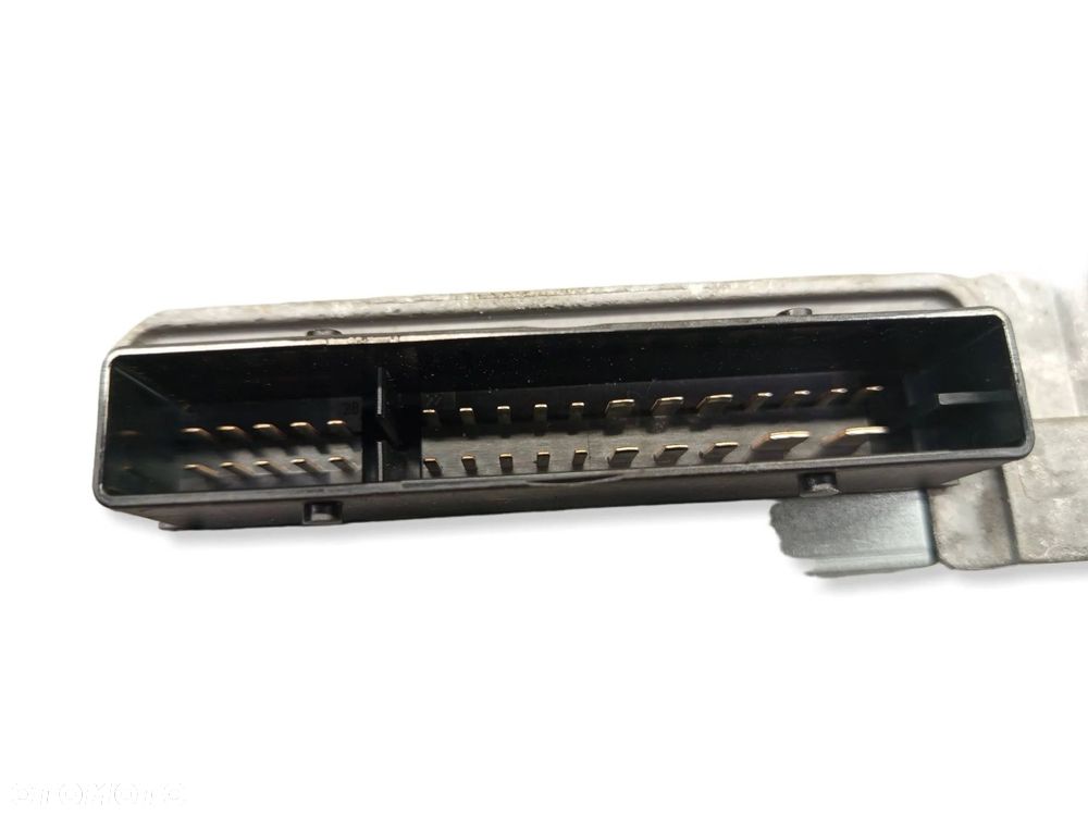 Wzmacniacz Moduł Audi A5 A4 8T0035223AH - 8