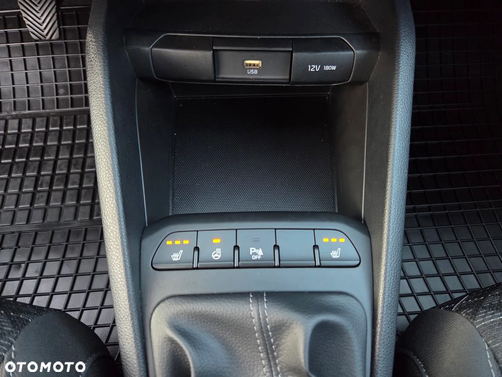 Kia Rio 1.2 M - 25