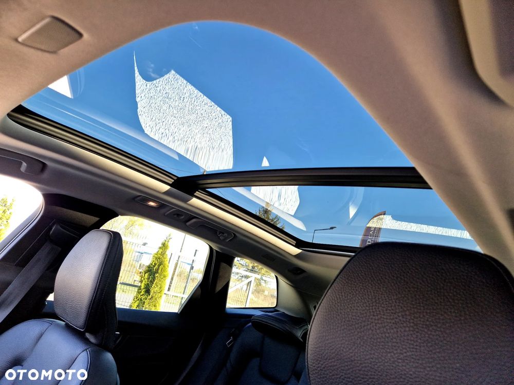 Volvo XC 60 T6 AWD Plug-In Hybrid Inscription Expression - 32