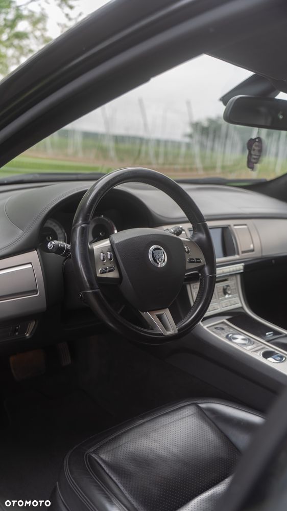Jaguar XF 3.0 V6 D S Portfolio - 7