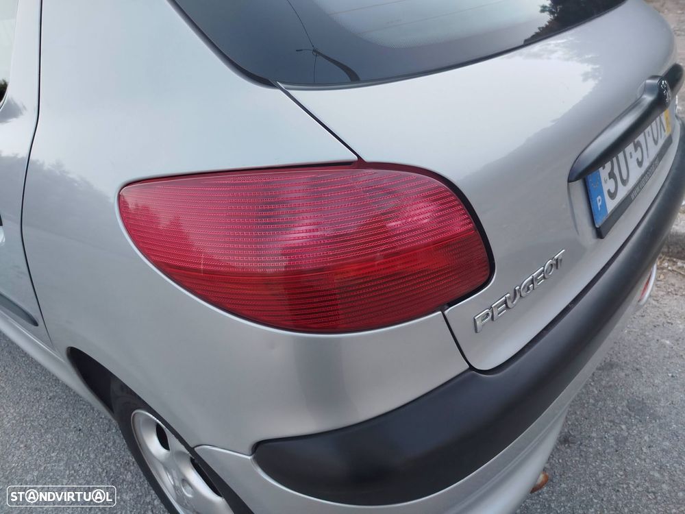 Peugeot 206 1.1 XR Présence - 7