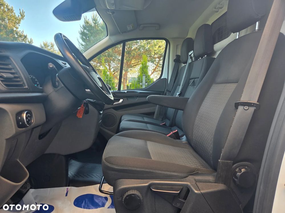 Ford Transit  custom - 19