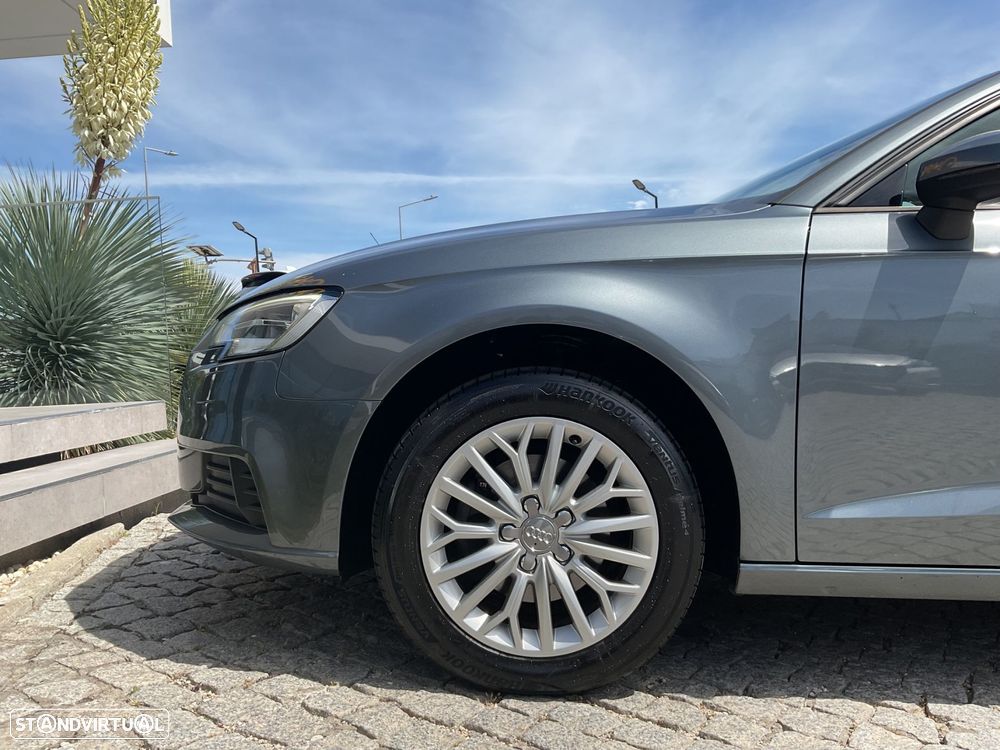 Audi A3 Sportback 30 TDI - 21