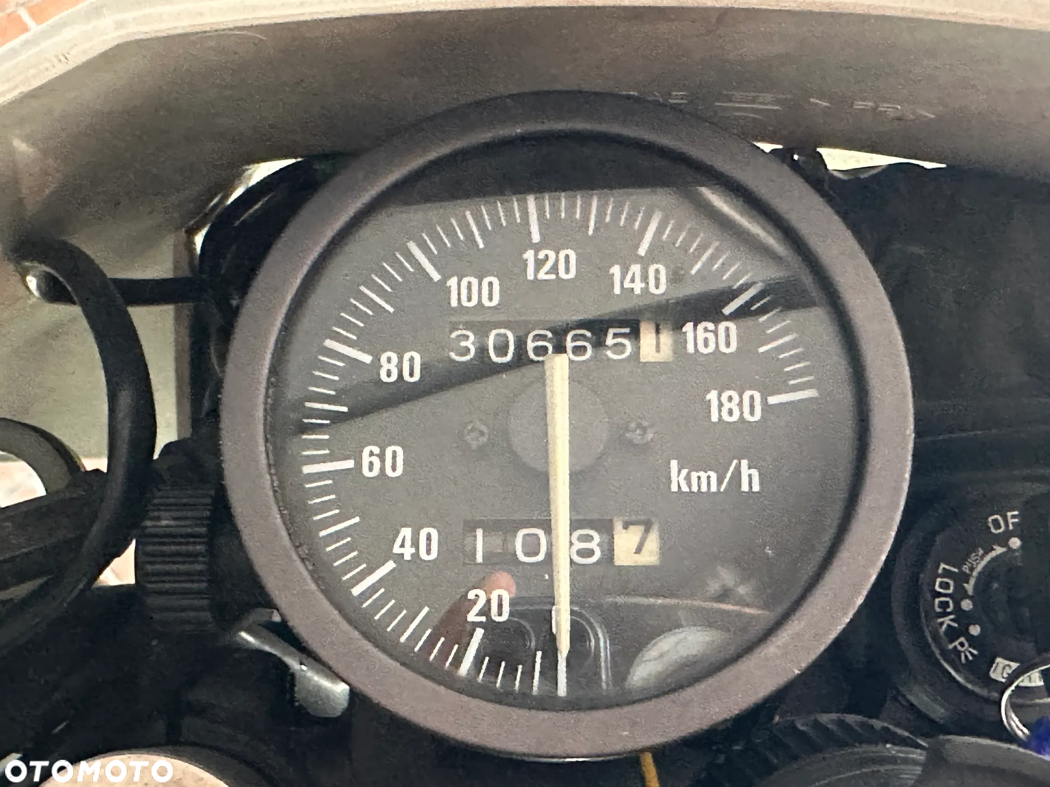 Suzuki DR - 17