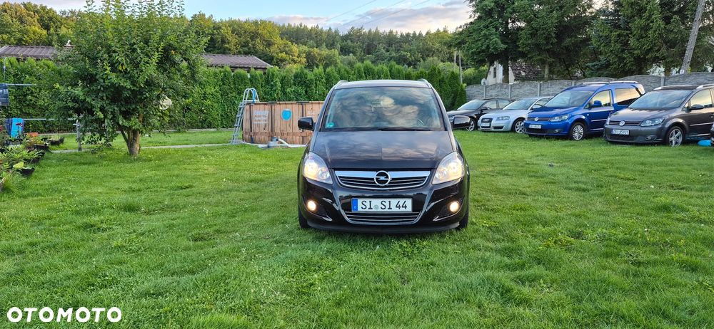 Opel Zafira - 2